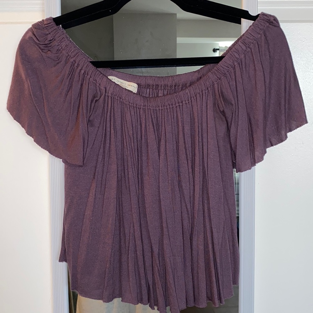 Urban Outfitters - Truly Madly Deeply short sleeve of the shoulder top size XS